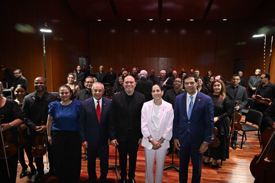 La Gran Gala de la Música Dominicana en Panamá formó parte de la Semana Dominicana en Panamá 2026, un evento organizado por la Embajada de RD en la nación centroamericana