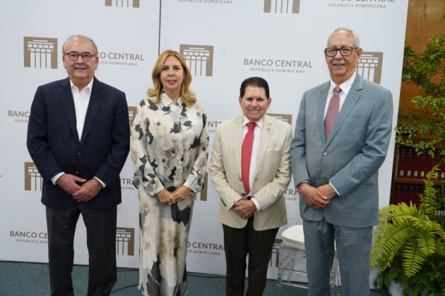Eduardo Tejera, Sergia Mej&iacute;a, Julio C&eacute;sar Libre y Arturo Mart&iacute;nez Moya