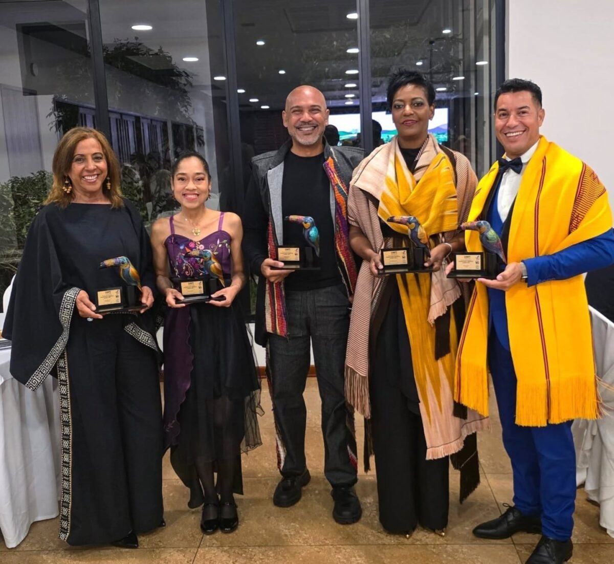 Mayra De Peña, María Mercedes, Salvador Batista, Yubelkys Mejía y Juan de Dios Valentín, ganadores del Pasaporte Abierto 2025