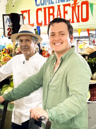 Calix Serna y el chef Carlos Estevez