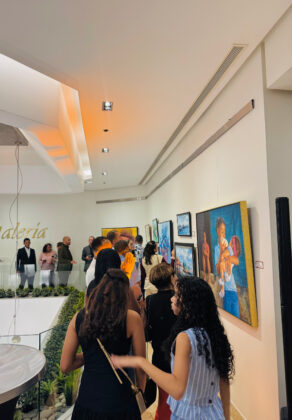 Exposici&oacute;n de Arte Di&aacute;logo Paralelo en el hotel Crowne Plaza Santo Domingo