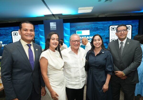 Momentos del encuentro de Frank Rainieri en Capex, Santiago.