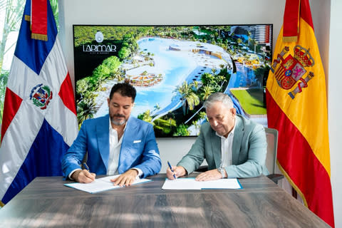 La propuesta firmada entre Larimar City & Resort y la empresa española Point integra diseño, materiales y estética mediterránea adaptados al entorno caribeño.