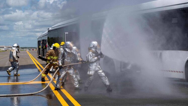 Momentos del Simulacro general de evaluaci&oacute;n y repuesta de emergencia a gran escala en el Aeropuerto de Punta Cana. Fuente: PUJ