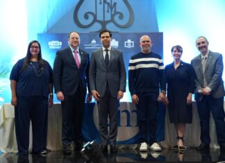 Ministerio de Cultura y el Cleveland Institute of Music desarrollan residencia musical en el Conservatorio Al encabezar el acto del anuncio de la residencia musical con seis profesores del Cleveland Institute of Music (CIM), el ministro de Cultura dijo que forma parte de una agenda orientada a promover el intercambio cultural y la cooperación institucional entre ambas entidades.