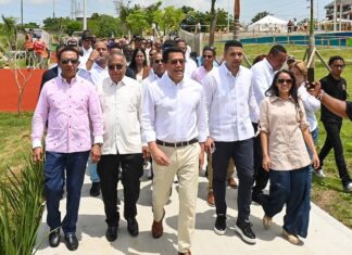 David Collado supervisa construcción de obras que relanzarán las infraestructuras turísticas en los Bajos de Haina De acuerdo con los detalles ofrecidos por el ministro David Collado, el nuevo parque, con un área total de intervención de 27,700 metros cuadrados, será inaugurado en aproximadamente una semana.