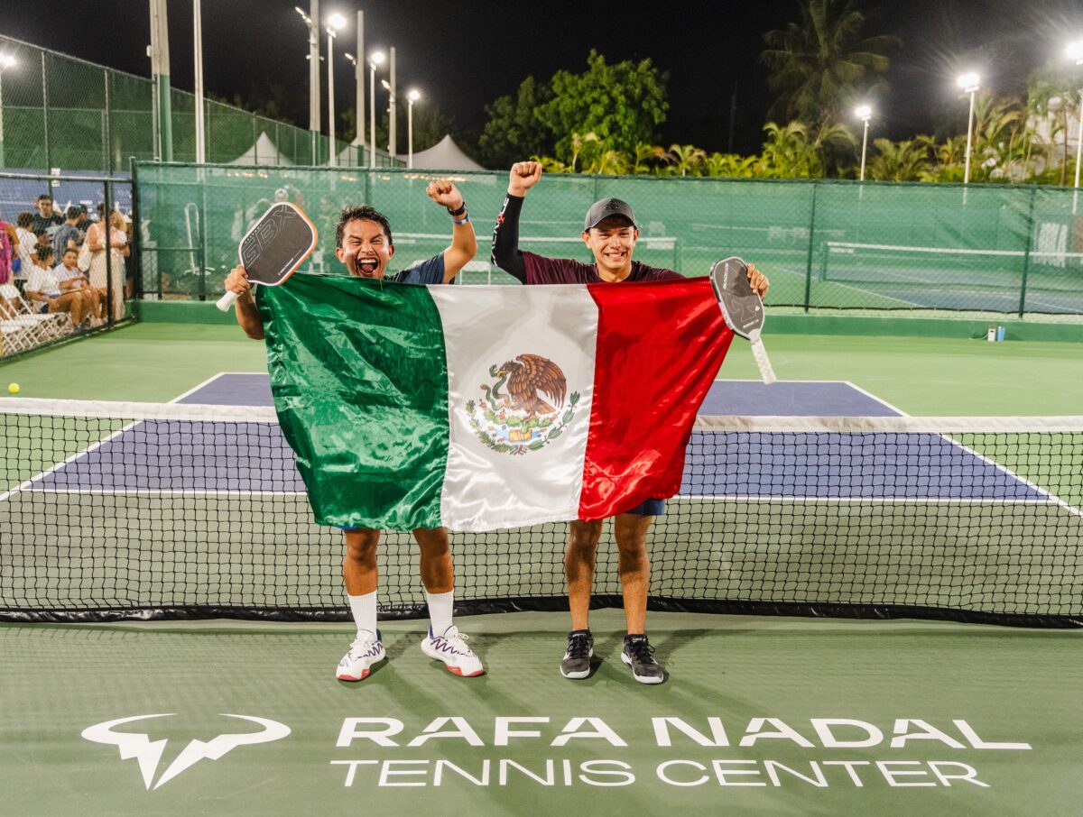 Ricardo Via y Eric Trujillo de mexico, Ganadores del pickleball open