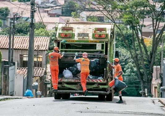 Una coalición sin precedentes de asociaciones turísticas dominicanas alza la voz contra tarifas que consideran desproporcionadas, técnicamente injustificadas y una amenaza directa a la competitividad del país.