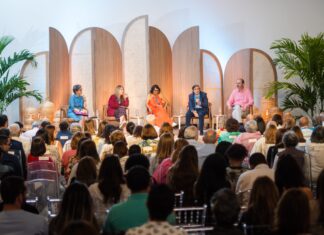 Mar de Palabras: la Ciudad Colonial de Santo Domingo se convierte en puerto de la literatura del Caribe Carmen Imbert, Aroa Moreno, Minerva del Risco, Gonzalo Mallarino y Juan Villoro en la primera edición de Mar de Palabras. Foto Fuenter exerna.