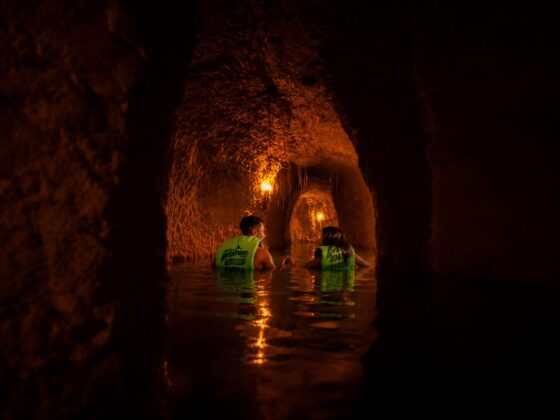 Couple Cave 2