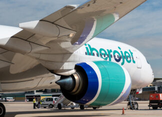 Iberojet refuerza la conexión entre España y República Dominicana con nueva ruta directa Barcelona-Punta Cana La apertura de esta nueva ruta de Iberojet desde Barcelona, España, fue recibida con entusiasmo por las autoridades del Aeropuerto Internacional de Punta Cana (PUJ), principal puerta de entrada turística de República Dominicana.