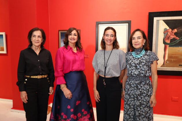 Amaya Salazar, Nancy Tavarez de Baez, Bingene Armenteros y Bingene Salazar.