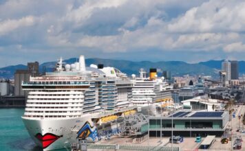 El WTTC insta a Barcelona a reconsiderar el aumento propuesto del impuesto turístico a los cruceristas El Consejo Mundial de Viajes y Turismo (WTTC, por sus siglas en inglés) ha manifestado su preocupación ante la propuesta de incrementar el impuesto turístico aplicado a los pasajeros de crucero en estancia corta en Barcelona.