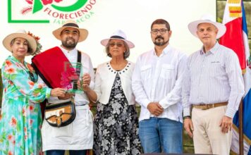 El Festival de las Flores Jarabacoa: naturaleza, cultura y música en el principal destino de montaña dominicano En la apertura del Festival de las Flores de Jarabacoa 2026 figuran Mili Pérez, Francisco Quintero, Eunice Marmolejos, Santiago de los Rios y Joselito Abreu