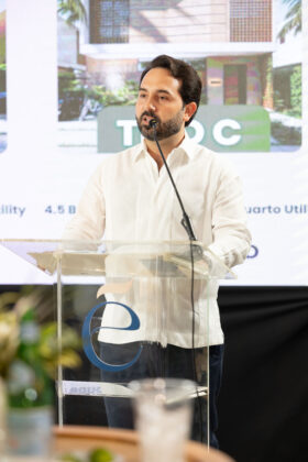 Lic. Mario Garc&iacute;a Cabrera