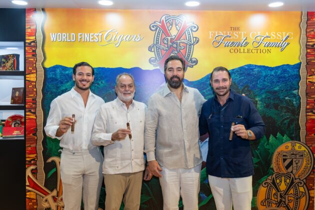 Carlito Fuentes, Sergio Villanueva, Ciro Cascella, y Jhon Paul Garrido
