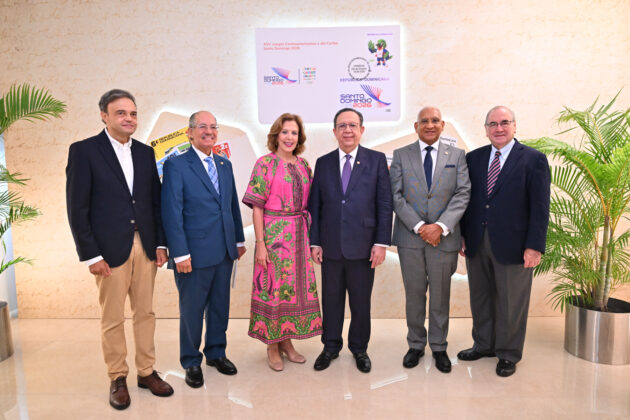 1- Jos&eacute; Ramos, Jos&eacute; Alc&aacute;ntara, Clarissa de la Rocha, H&eacute;ctor Valdez, Ervin Novas y Manuel Garc&iacute;a.