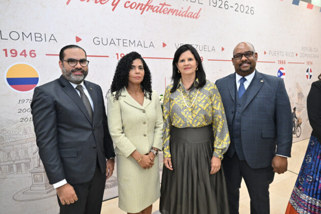 15- Engelbert Duluc, Yilmary Rosario, Carolina Ramos y Ruddy Simons.