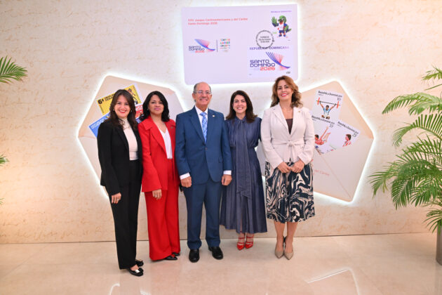 9- Ingrid Gonz&aacute;lez, Luisa Hern&aacute;ndez, Jos&eacute; Alm&aacute;nzar, Shanttal Zuleta y Sabrina D&iacute;az.