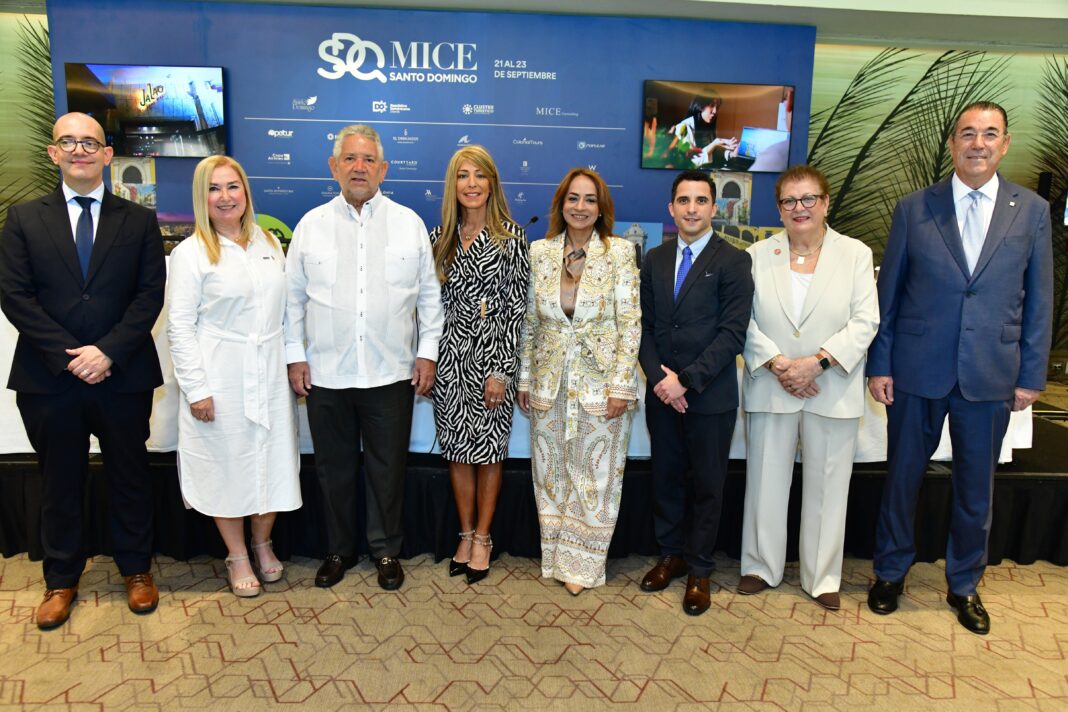gnacio Peñalver, Maria Grazia Battaglia, Roberto Henríquez, Aguie Lendor, Santiago González, Elizabeht Tovar y Juan Manuel Martín de Oliva