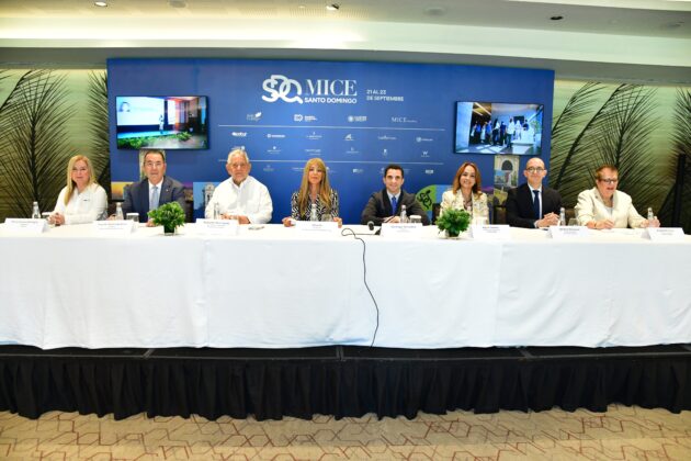 Mar&iacute;a Grazia Battagli,Juan Manuel Mart&iacute;n de Oliva,Roberto Henr&iacute;quez,Gina Eli,Santiago Gonz&aacute;lez, Aguie Lendor, Ignacio Pe&ntilde;alver y Elizabeth Tovar