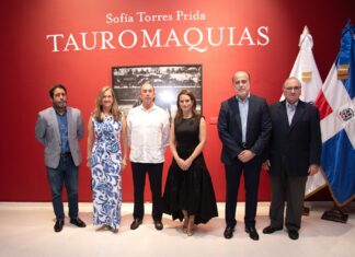 Sofía Torres Prida inaugura Tauromaquias en el Museo de Arte Moderno Jose Raul Peña, Alexandra Colange, Juan Arione, Sofia Torres Prida, Omar Rojas y Manuel Garcia Arevalo.