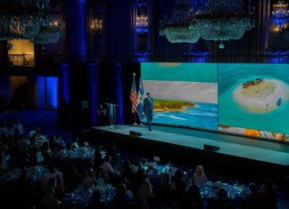 Turismo fortalece la promoción de República Dominicana en Chicago para consolidar el mercado turístico de Estados Unidos David Collado en Chicago durante la presentación del destino dominicano a cientos de agentes de viajes y turoperadores de Chicago.