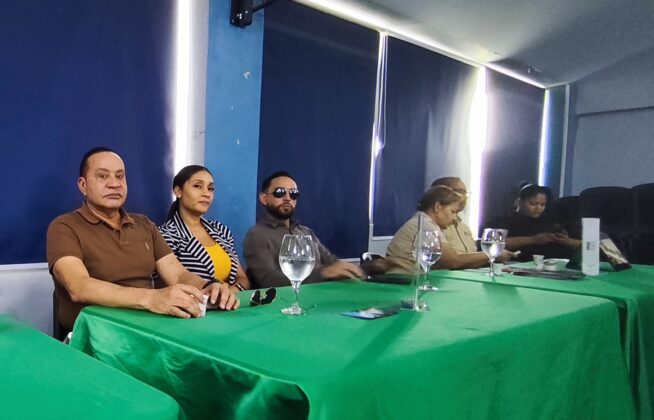 El empresario Franklin Liriano, propietario de Alta Vista Restaurante, de La Vega durante su participaci&oacute;n en la Rueda de Negocios en Jarabacoa.
