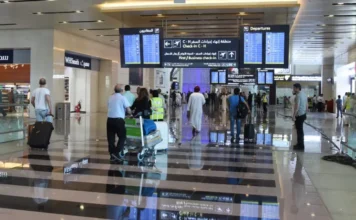 La demanda de pasajeros aéreos cae un 1,7% en junio arrastrada por la baja del 14% en Medio Oriente y de EE.UU. de un 1% pese al crecimiento de Latinoamérica de un 3.5% IATA revela que las aerolíneas de Oriente Medio experimentaron una disminución interanual del 14 % en la demanda. La capacidad se redujo un 11 % interanual y el factor de ocupación fue del 76,3 % (-2,6 puntos porcentuales en comparación con junio de 2025).