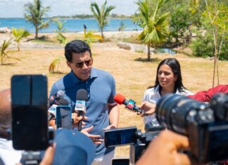 David Collado aclara que regulación de Airbnb busca reforzar la seguridad de los turistas y no crear nuevos impuestos David Collado explicó que el propósito del registro es conocer cuántas propiedades operan bajo esta modalidad, dónde están ubicadas y quiénes se hospedan en ellas, información que considera fundamental para la atención de emergencias y la protección de los turistas