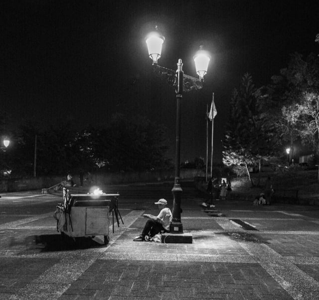 La inversión en iluminación impactará calles, plazas, parques y espacios públicos de Ciudad Colonial, incluyendo áreas emblemáticas del centro histórico.