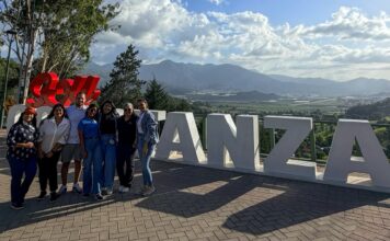 El Ministerio de Turismo y ADAVIT impulsan el turismo interno con exitoso “Tam Trip” en Constanza La iniciativa, organizada por el MITUR junto al Clúster Ecoturístico de Constanza, busca conectar a las agencias de viajes con la oferta emergente y de naturaleza del destino de la provincia La Vega.