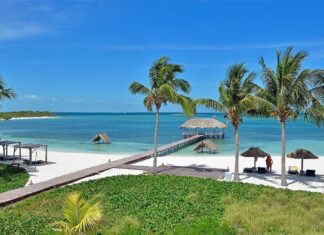 Cuba apuesta por el mercado mexicano con una estrategia de turismo multidestino para reactivar la llegada de visitantes De acuerdo con lo citado por el PeriódicoCubano.com, el acuerdo fue suscrito por Taíno Tours, nombre comercial bajo el que opera el grupo cubano Havanatur en México, junto con los turoperadores mexicanos Turismo Popular y Prelasa Tours. Vista de una zona de playa en Cuba.
