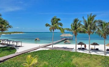 Cuba apuesta por el mercado mexicano con una estrategia de turismo multidestino para reactivar la llegada de visitantes De acuerdo con lo citado por el PeriódicoCubano.com, el acuerdo fue suscrito por Taíno Tours, nombre comercial bajo el que opera el grupo cubano Havanatur en México, junto con los turoperadores mexicanos Turismo Popular y Prelasa Tours. Vista de una zona de playa en Cuba.