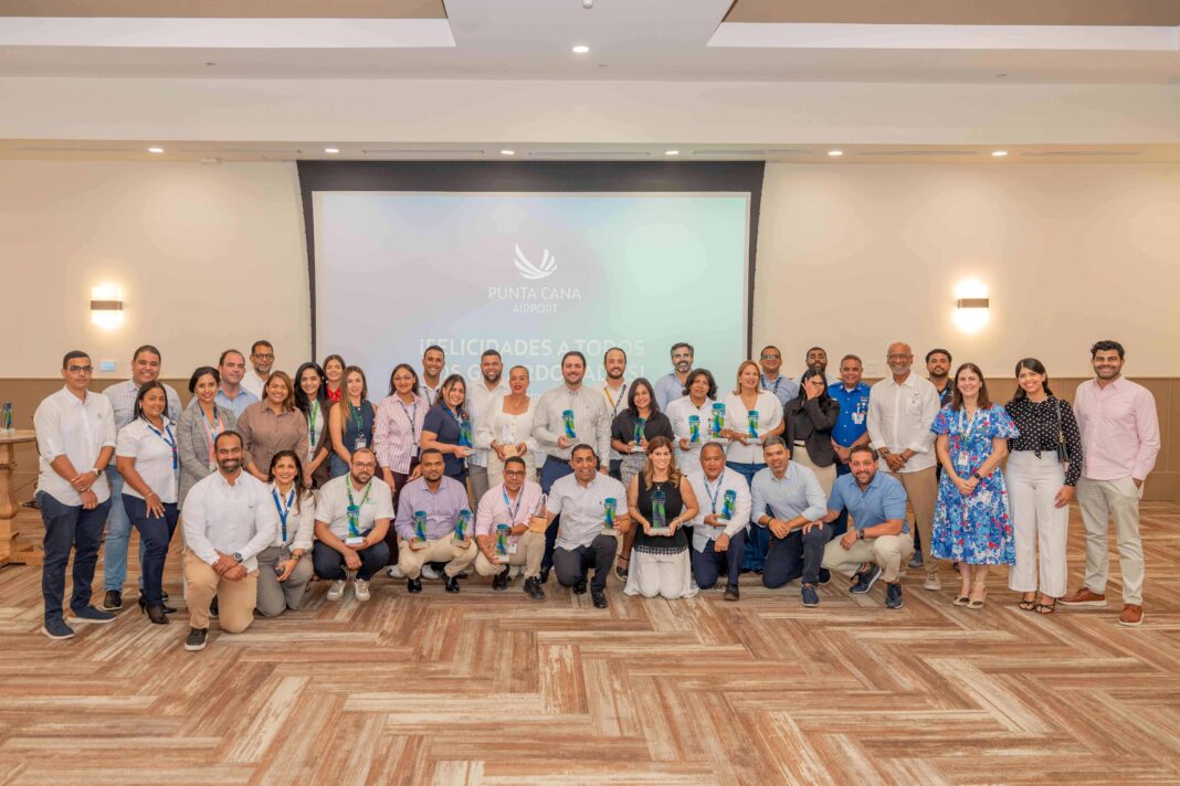 La premiación anual del Aeropuerto de Punta Cana destacó a las organizaciones que sobresalieron en seguridad operacional, desempeño operativo y experiencia del pasajero, con base en indicadores de gestión y la valoración de los pasajeros.