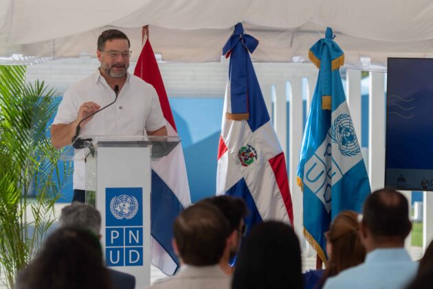Pa&iacute;no Henr&iacute;quez, ministro de Medio Ambiente y Recursos Naturales.