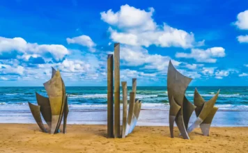 El Comité del Patrimonio Mundial de la UNESCO incorpora nuevos monumentos y sitios al catálogo de bienes culturales y naturales de valor universal Imagen de Playas del Desembarco de Normandía (Francia) dentro de la Lista Patrimonio de la Humanidad.