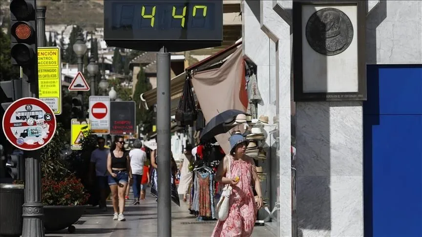 En sus alertas AEMET advierte que el peligro que suponen las temperaturas máximas que alcanzan los 38ºC-42ºC es 