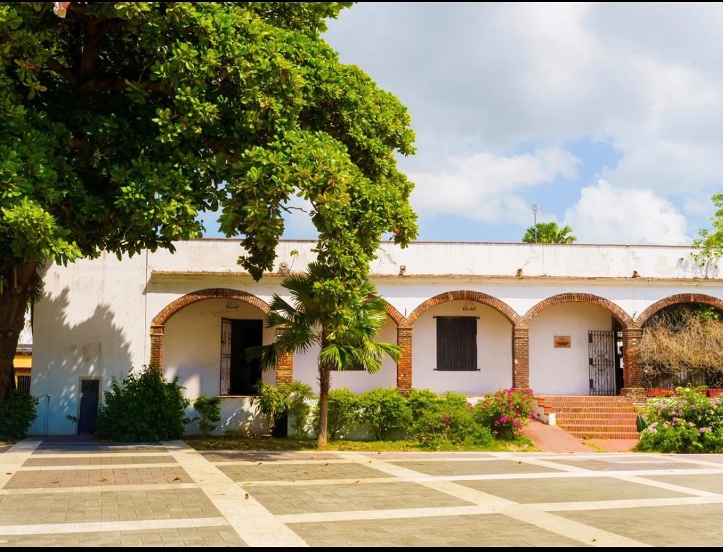 La restauración de Casa Aybar incluirá corrección de humedad, filtraciones y otras patologías constructivas, así como el reforzamiento estructural de muros y elementos deteriorados. 