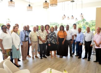 Periodistas de Adompretur Sosúa recorren el nuevo Holiday Inn de Cofresí de la mano de los ejecutivos del nuevo hotel Ejecutivos del establecimiento hotelero mostraron las modernas instalaciones y la propuesta ejecutiva a los miembros de la prensa turística de Sosúa.