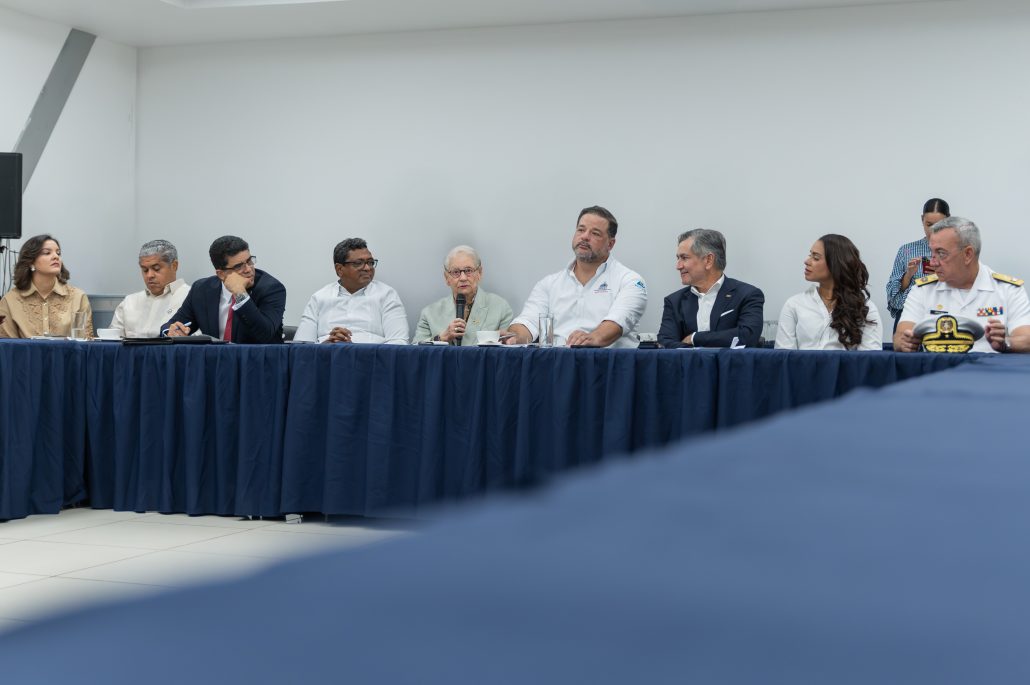 En febrero pasado el Ministerio de Medio Ambiente y Recursos Naturales lanzó oficialmente el Gabinete Ozama, la entidad interinstitucional designada por el presidente Luis Abinader para impulsar la recuperación integral de los ríos Ozama e Isabela.