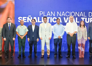 Turismo y RD Vial lanzan plan nacional de señalética turística. El plan nacional de Señalética vial turística se ejecuta en una primera fase en La Altagracia, El Seibo, Samaná, Puerto Plata, Pedernales, María Trinidad Sánchez y Santiago.