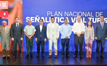 Turismo y RD Vial lanzan plan nacional de señalética turística. El plan nacional de Señalética vial turística se ejecuta en una primera fase en La Altagracia, El Seibo, Samaná, Puerto Plata, Pedernales, María Trinidad Sánchez y Santiago.