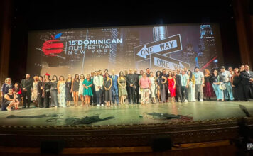 El Dominican Film Festival abre su 15.ª edición con rotundo éxito en el United Palace de Nueva York Figuras de la política, la cultura y el cine dominicano se dieron cita en la gala inaugural del Dominican Film Festival in New York (DFFNYC) encabezada por el estreno mundial de "La Fábrica de Bodas".