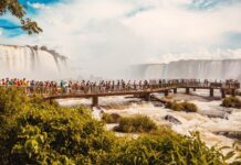 Siete pueblos de Brasil buscan posicionarse entre las mejores localidades turísticas del mundo Comunidades de Santa Catarina, Minas Gerais, São Paulo, Bahía y Rio Grande do Sul fueron seleccionadas para representar al país en Best Tourism Villages 2026, iniciativa de ONU Turismo que reconoce propuestas vinculadas con la sostenibilidad, el patrimonio y el desarrollo local