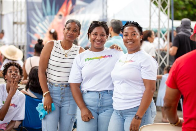 La expresi&oacute;n de la belleza dominicana capt&aacute;ba la atenci&oacute;n de fotografos durante el festival Saborea S&aacute;nchez. Foto Mitur