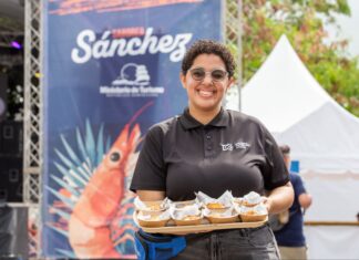 Saborea Sánchez convierte su camarón en carta de presentación para el turismo gastronómico dominicano No solo el camarón debutó en el festival gastronómico pues otros platos sancheros y dominicanos completaron la oferta gastronómica. Foto Mitur