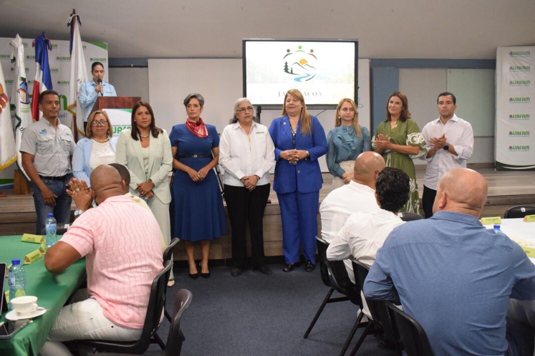 La Alianza Jarabacoa Destino Sostenible trabaja para construir una visión compartida que permita establecer prioridades, coordinar a los distintos sectores y vincular el desarrollo turístico con la conservación del patrimonio natural y cultural.