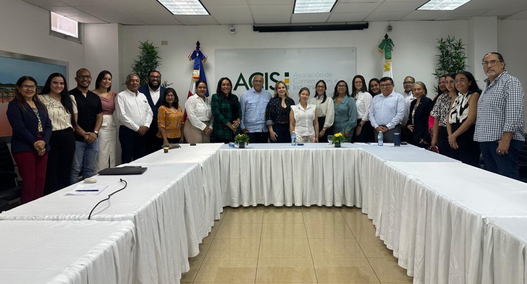 Durante la reunion se destacó que la apertura de una ruta aérea directa entre Santiago y Colombia representaría un paso trascendental para fortalecer la conectividad internacional del Cibao, impulsar el turismo, facilitar los intercambios comerciales y académicos, estimular el turismo de salud
