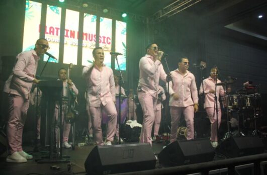 Chiquito Team Band durante su actuación el año pasado enn Latin Music Tours 2025